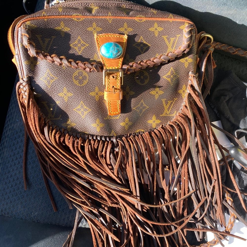 Louis Vuitton revamped fringe Jeune Fille